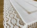 Bieżnik z koronką 40x90 cm rustykalny