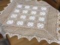 Obrus szydełkowy 95x95 cm biały