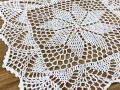 Serwetka szydełkowa 30x30 cm biała