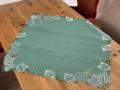 Obrus świąteczny 85x85 cm zielony bombki