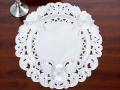 Serwetka okrągła 40 cm biała haftowana Amelia