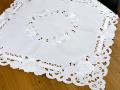 Obrus kwadratowy 85×85 cm Amelia biały haft i ażur