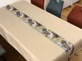 Obrus dekoracyjny Flora 140x220 cm beżowy z pasem liści