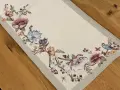 Bieżnik gobelinowy 45x140 cm w kwiaty i ptaki