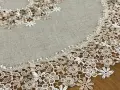 Obrus okrągły z gipiurą 85 cm beżowy z dodatkiem lnu