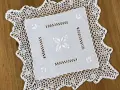 Biała serwetka bawełniana 30x30 cm z koronką szydełkową