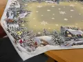 Obrus świąteczny gobelinowy 100x100 cm Zimowa Chatka