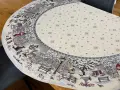 Obrus świąteczny gobelinowy okrągły śr. 140 cm Srebrna Zima